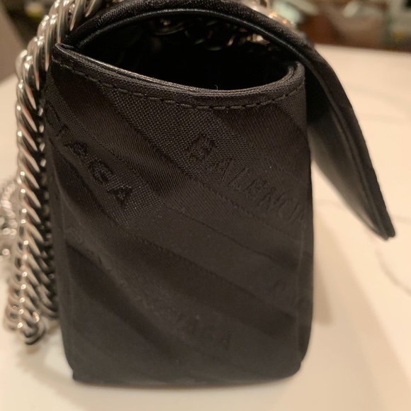 Balenciaga BB Chain Bag - Picture 3 of 6